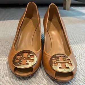 Tory Burch Peep Toe Wedge - Cognac